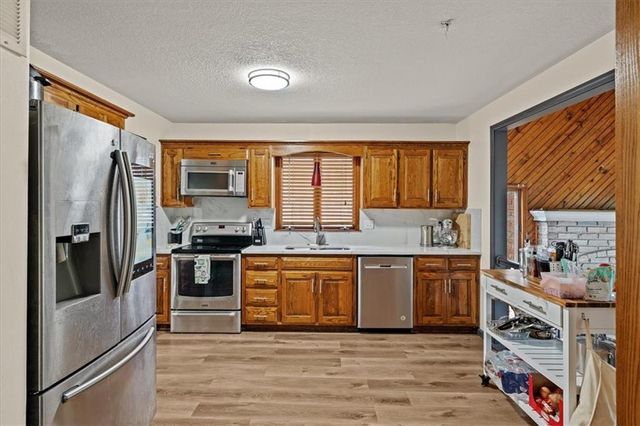 14609 Laquinta Drive, Grandview, MO 64030