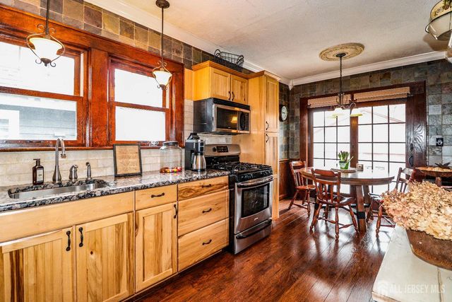 544 W Meadow Avenue W, Rahway, NJ 07065