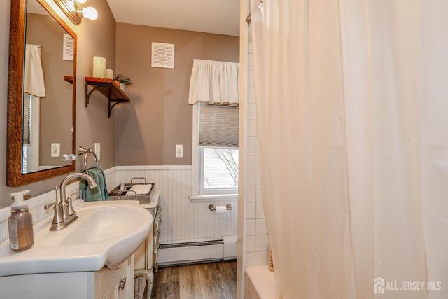 544 W Meadow Avenue W, Rahway, NJ 07065