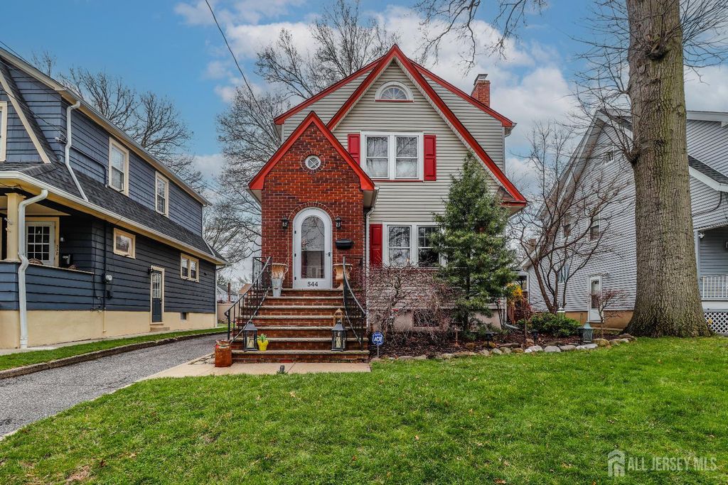 544 W Meadow Avenue W, Rahway, NJ 07065