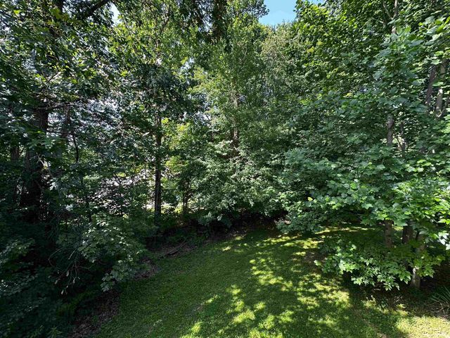 1101 N Forest View Drive, Ellettsville, IN 47429