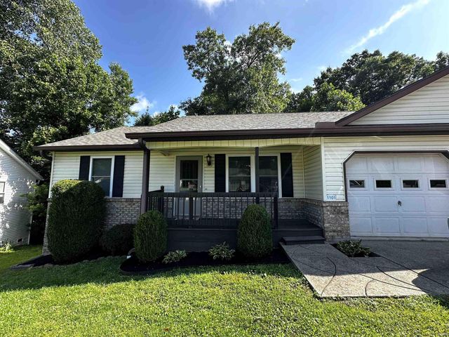 1101 N Forest View Drive, Ellettsville, IN 47429