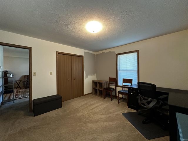 1101 N Forest View Drive, Ellettsville, IN 47429