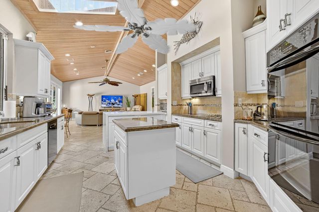 5328 E Leitner Drive, Coral Springs, FL 33067