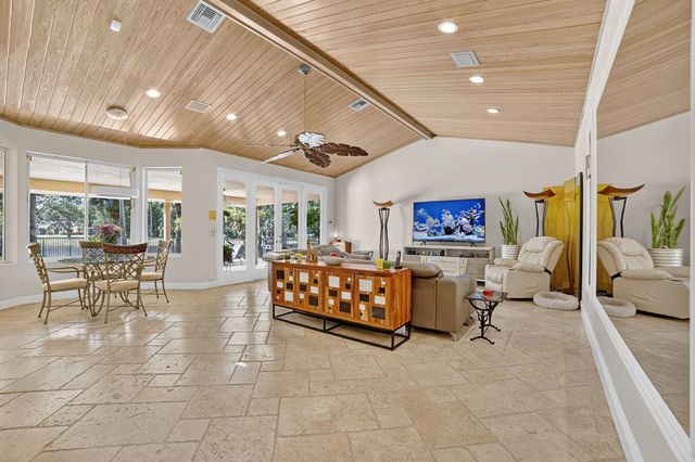 5328 E Leitner Drive, Coral Springs, FL 33067