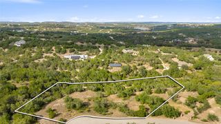19718 Fig Bluff LN, Spicewood, TX 78669