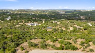 19718 Fig Bluff LN, Spicewood, TX 78669