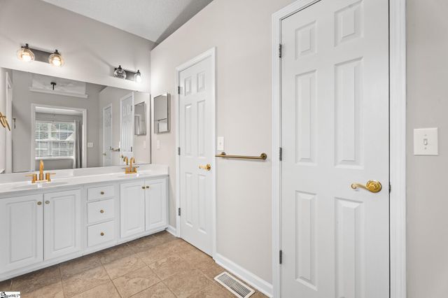 500 Lake Lennox Drive, Simpsonville, SC 29681