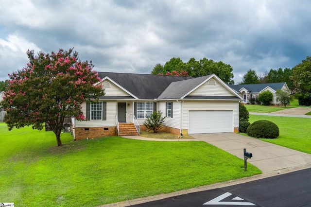 500 Lake Lennox Drive, Simpsonville, SC 29681