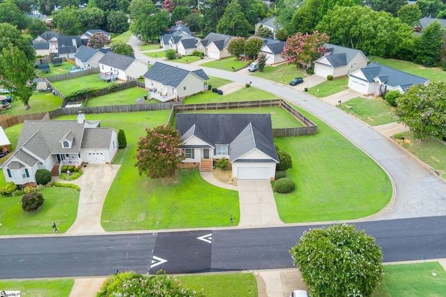 500 Lake Lennox Drive, Simpsonville, SC 29681