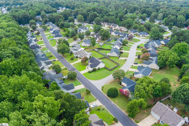 500 Lake Lennox Drive, Simpsonville, SC 29681