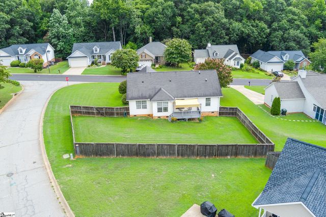 500 Lake Lennox Drive, Simpsonville, SC 29681