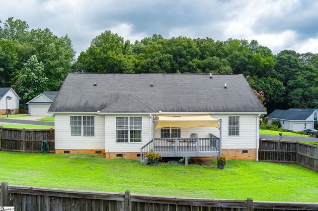 500 Lake Lennox Drive, Simpsonville, SC 29681