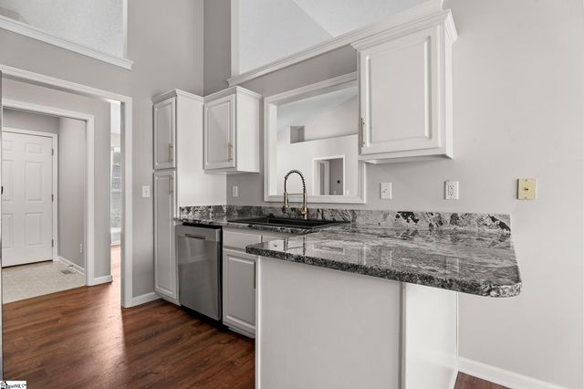 500 Lake Lennox Drive, Simpsonville, SC 29681