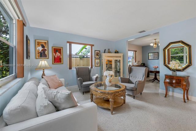 7840 SW 67th Ave, South Miami, FL 33143