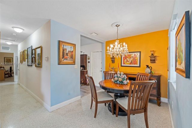 7840 SW 67th Ave, South Miami, FL 33143