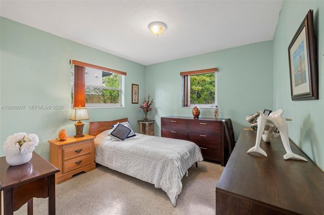 7840 SW 67th Ave, South Miami, FL 33143