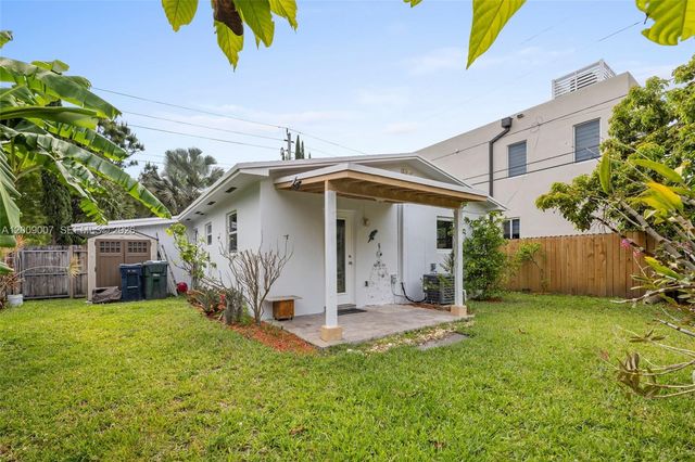 7840 SW 67th Ave, South Miami, FL 33143