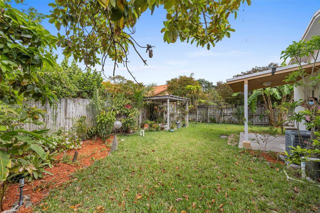 7840 SW 67th Ave, South Miami, FL 33143