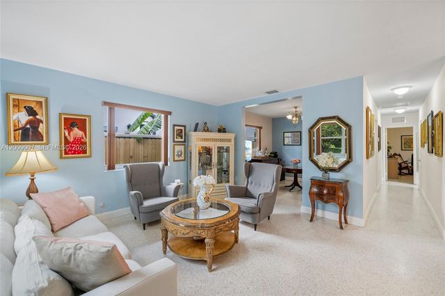 7840 SW 67th Ave, South Miami, FL 33143