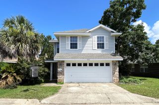 9712 Seafarers Way, Navarre, FL 32566