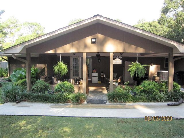 1212 N Main Street, Monticello, AR 71655