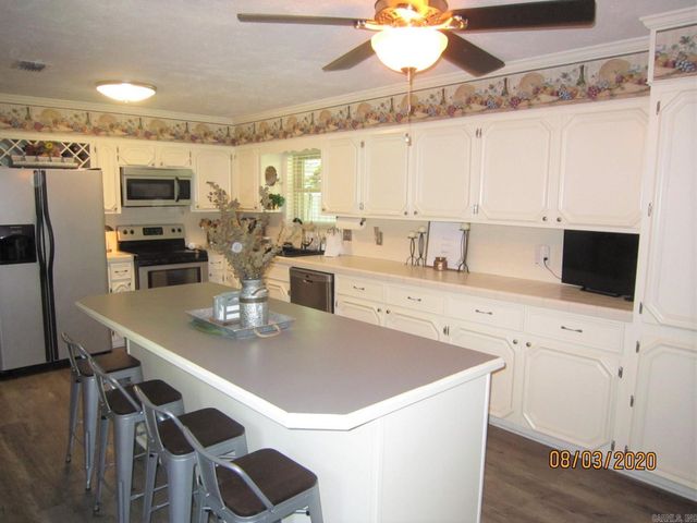 1212 N Main Street, Monticello, AR 71655