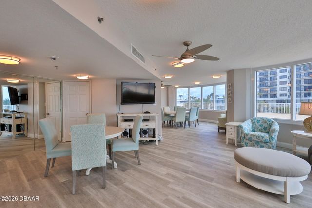 2625 S Atlantic Ave Apt 6SW, Daytona Beach Shores, FL 32118