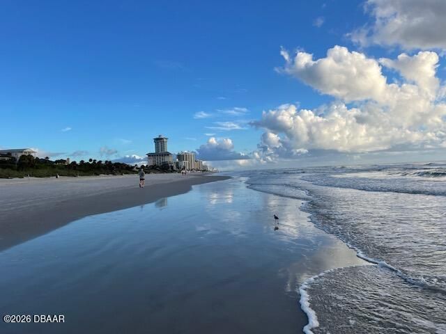 2625 S Atlantic Ave Apt 6SW, Daytona Beach Shores, FL 32118