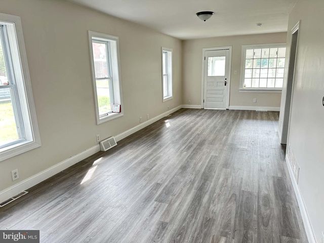 31 CARROLL, Williamstown, NJ 08094