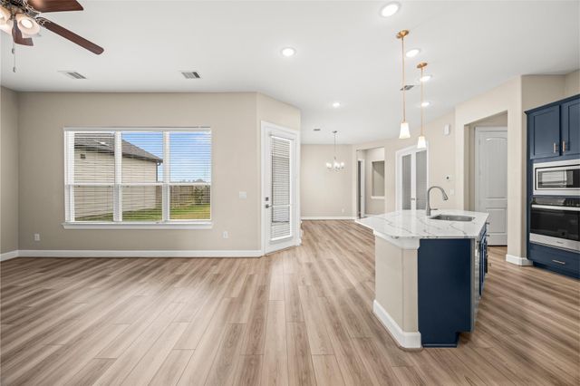 1314 Hidden Oaks Drive, Tomball, TX 77375