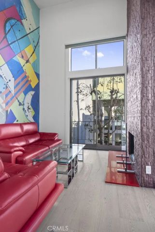 5315 White Oak M, Encino, CA 91316