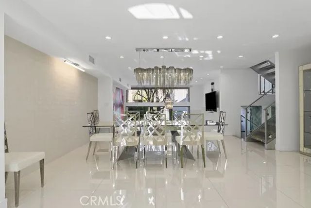 5315 White Oak M, Encino, CA 91316