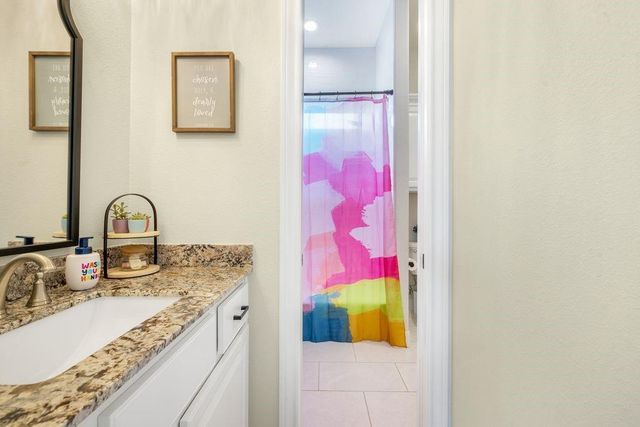 7650 Rolling Creek Road, Burton, TX 77835