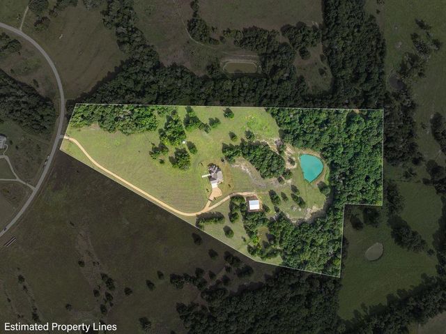 7650 Rolling Creek Road, Burton, TX 77835