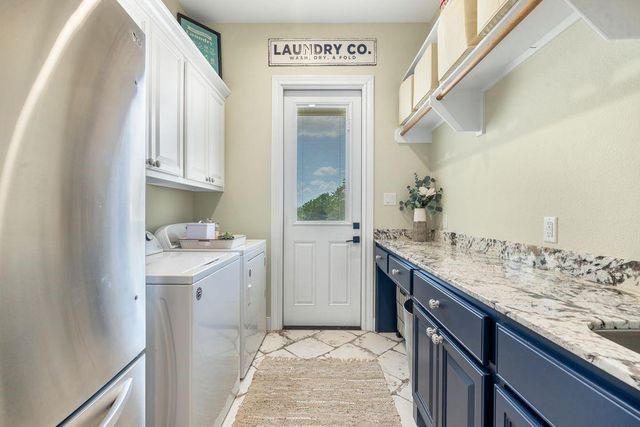 7650 Rolling Creek Road, Burton, TX 77835