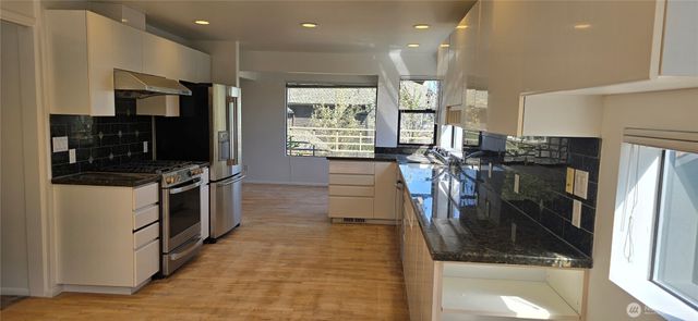 4234 NE 89th Street, Seattle, WA 98115