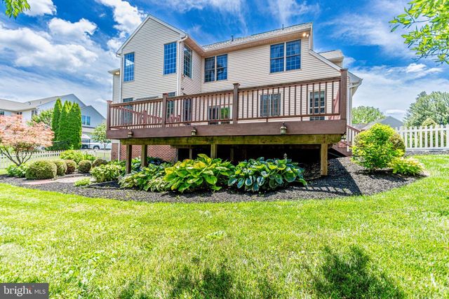 2705 WOODSPRING DR, York, PA 17402