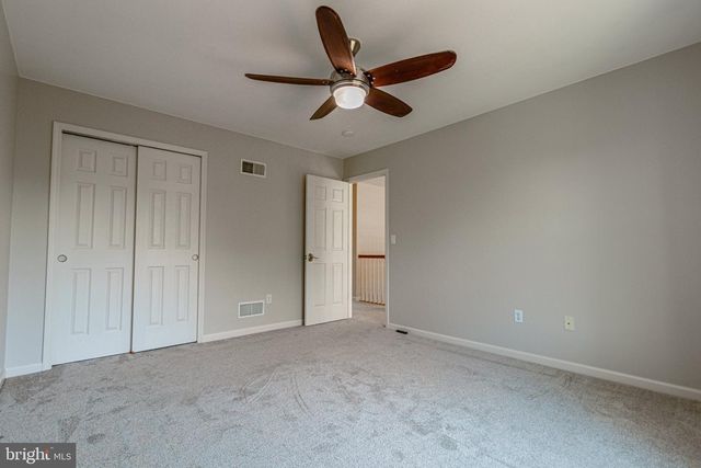 2705 WOODSPRING DR, York, PA 17402