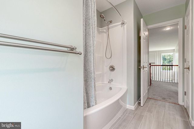 2705 WOODSPRING DR, York, PA 17402