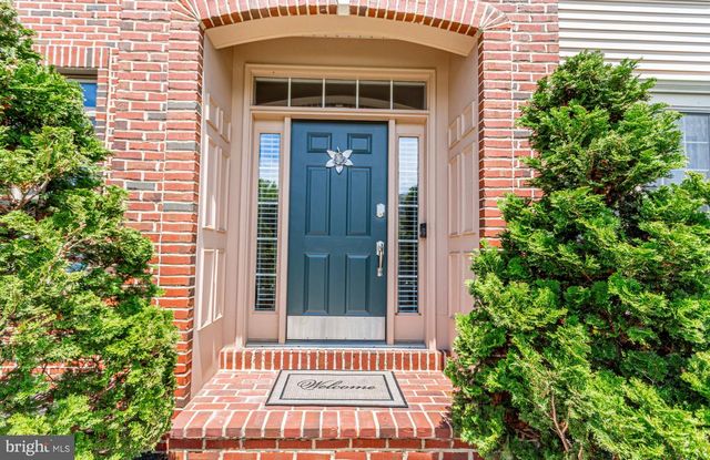 2705 WOODSPRING DR, York, PA 17402