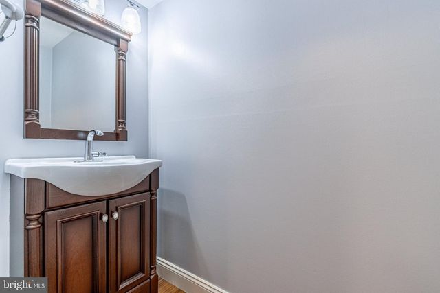 2705 WOODSPRING DR, York, PA 17402