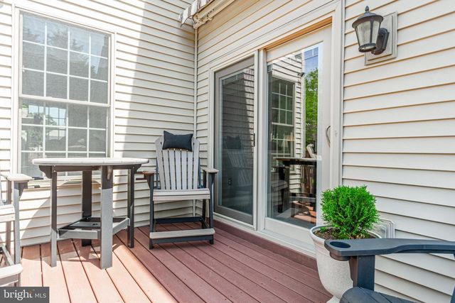 2705 WOODSPRING DR, York, PA 17402