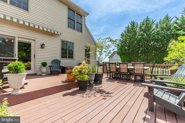 2705 WOODSPRING DR, York, PA 17402