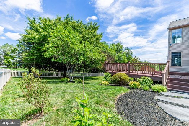 2705 WOODSPRING DR, York, PA 17402