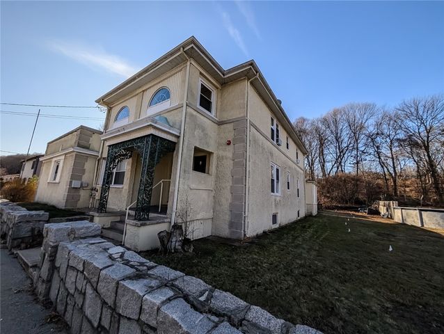 1425 Manville Road 4, Woonsocket, RI 02895