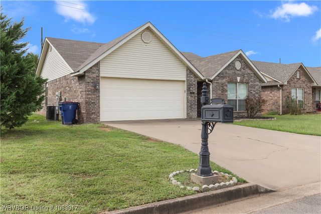 7800 Huntington Way, Fort Smith, AR 72916