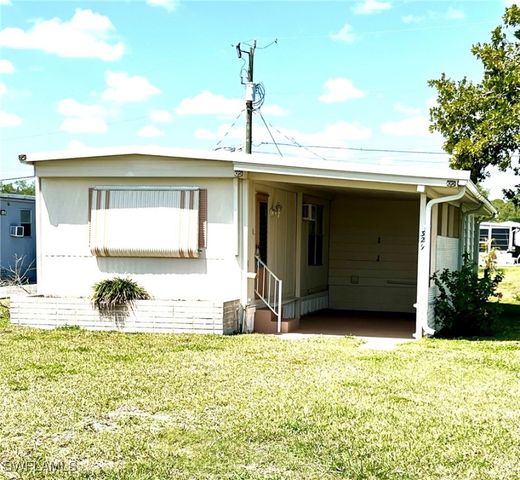 329 Lantern LN, North Fort Myers, FL 33917