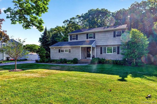 57 Hillside Avenue, Saint James, NY 11780