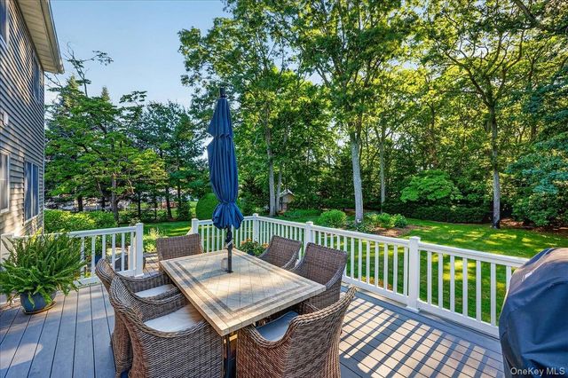 57 Hillside Avenue, Saint James, NY 11780